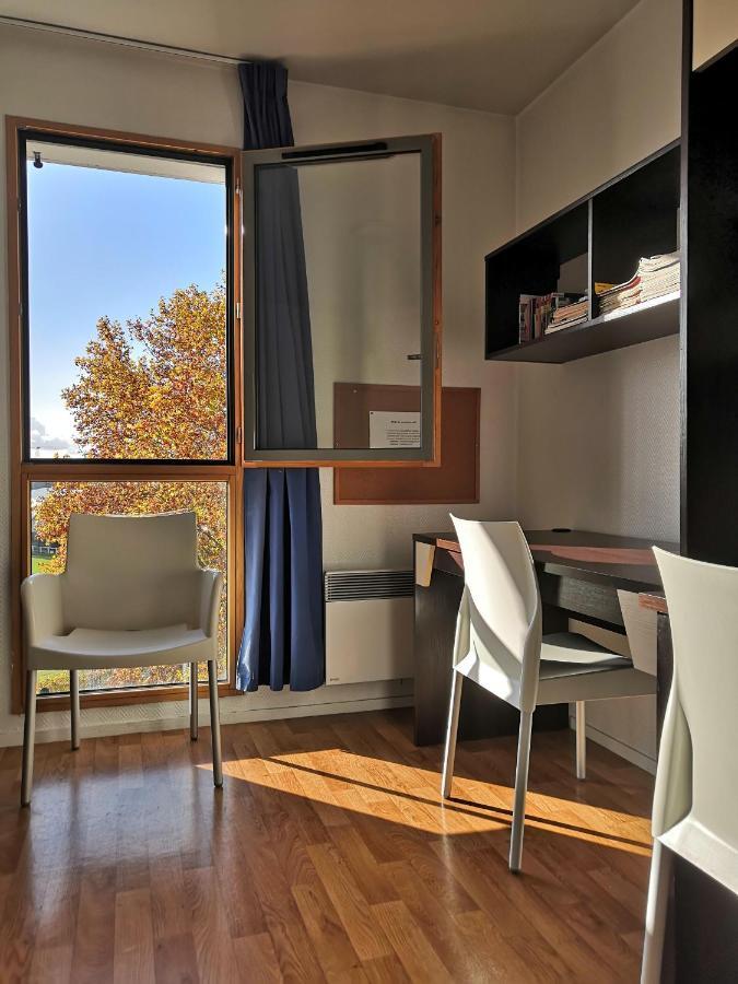 Studio Lumineux 10 Min A La Defense Рюей-Мальмезон Екстер'єр фото